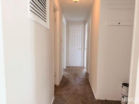 1002 Amhurst Avenue South Bend IN 46614