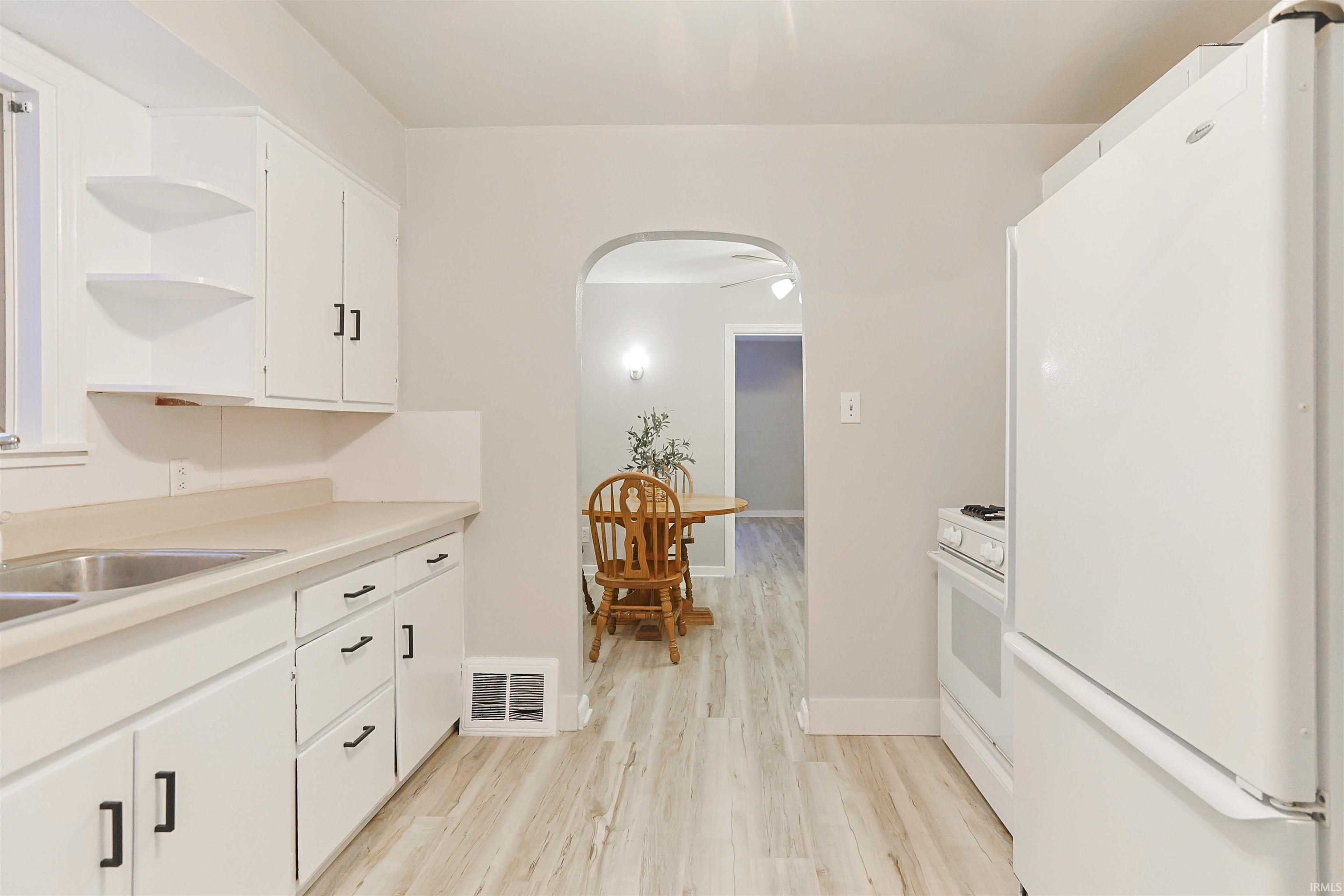 140 Oakside Avenue Mishawaka IN 46544