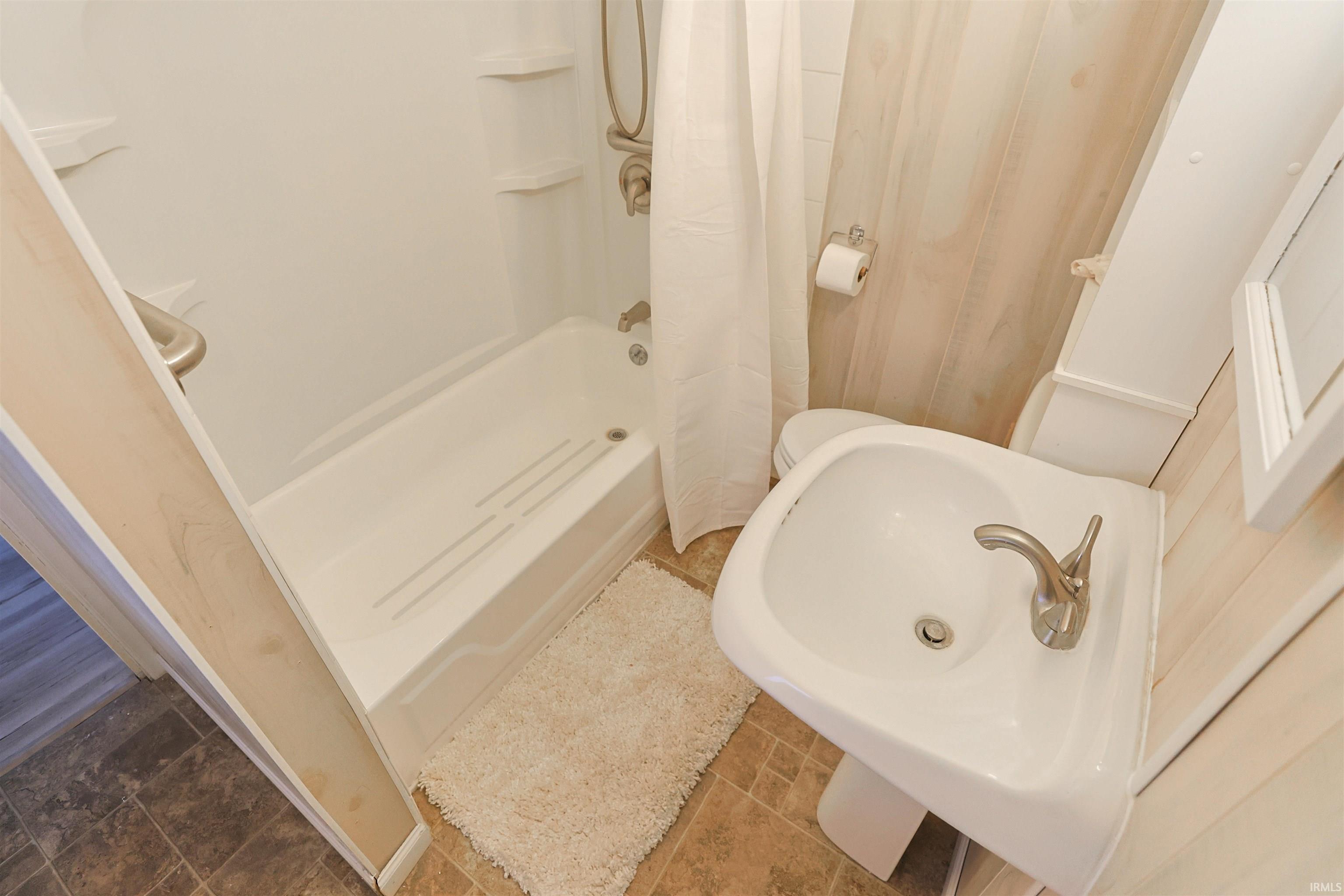 140 Oakside Avenue Mishawaka IN 46544