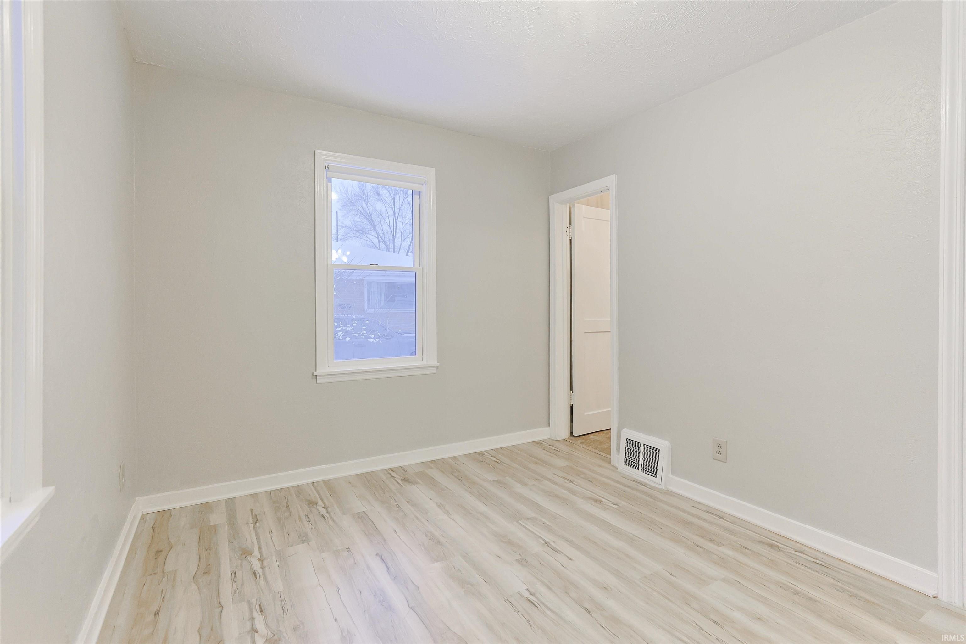 140 Oakside Avenue Mishawaka IN 46544