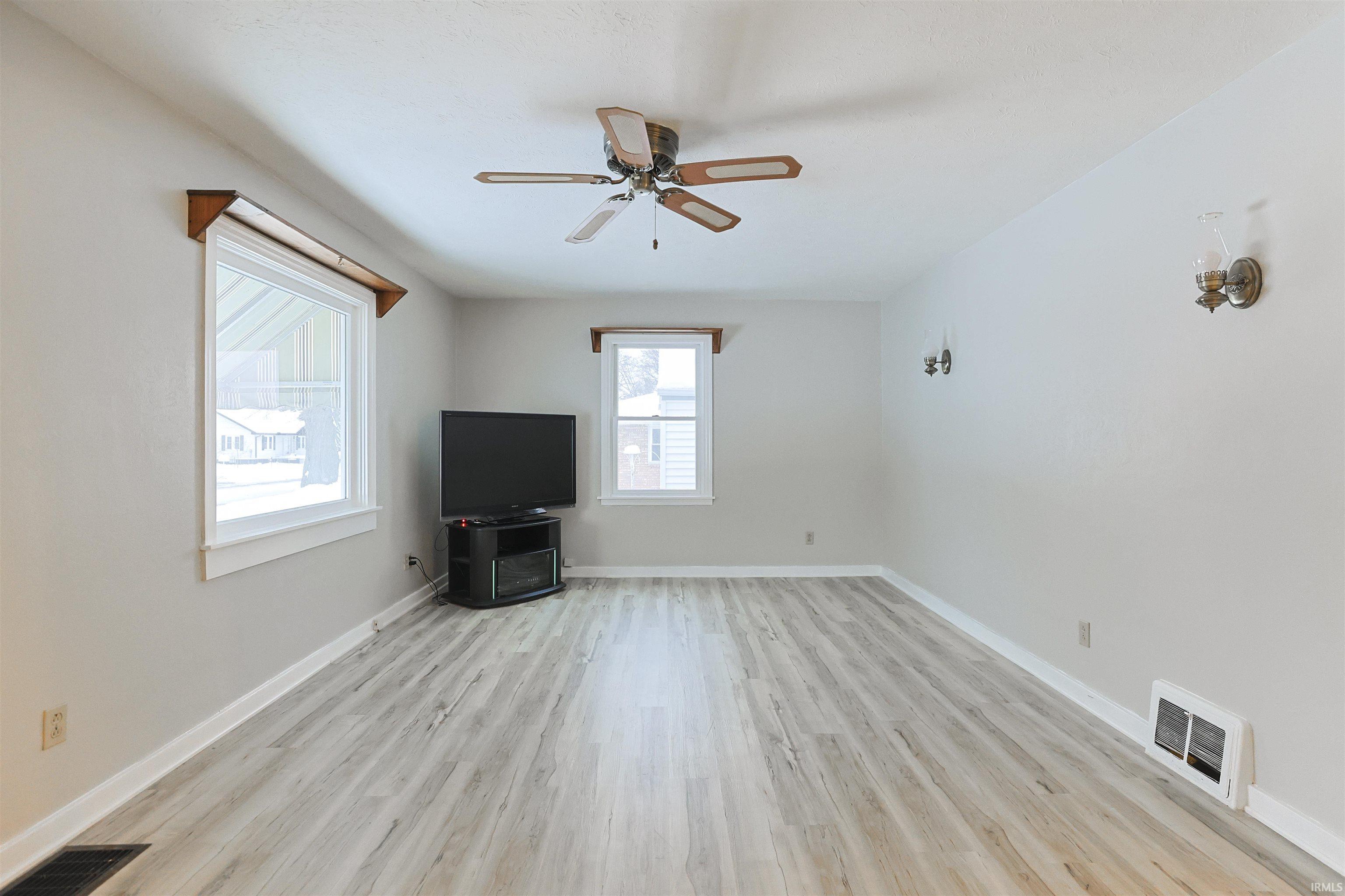 140 Oakside Avenue Mishawaka IN 46544