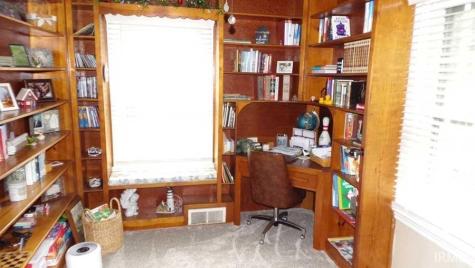 1703 Mcdowell Road Vincennes IN 47591