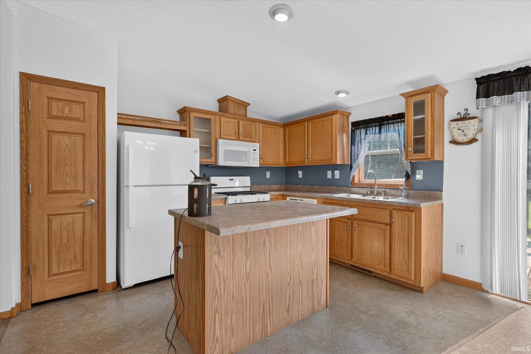 3168 S 700 E Knox IN 46534