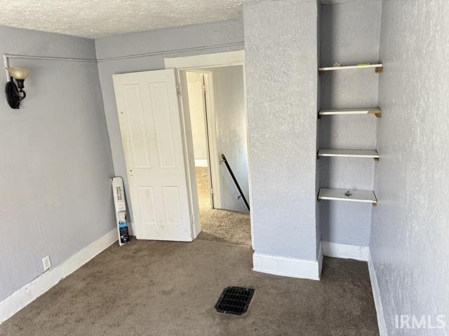2307 Linden Avenue South Bend IN 46628