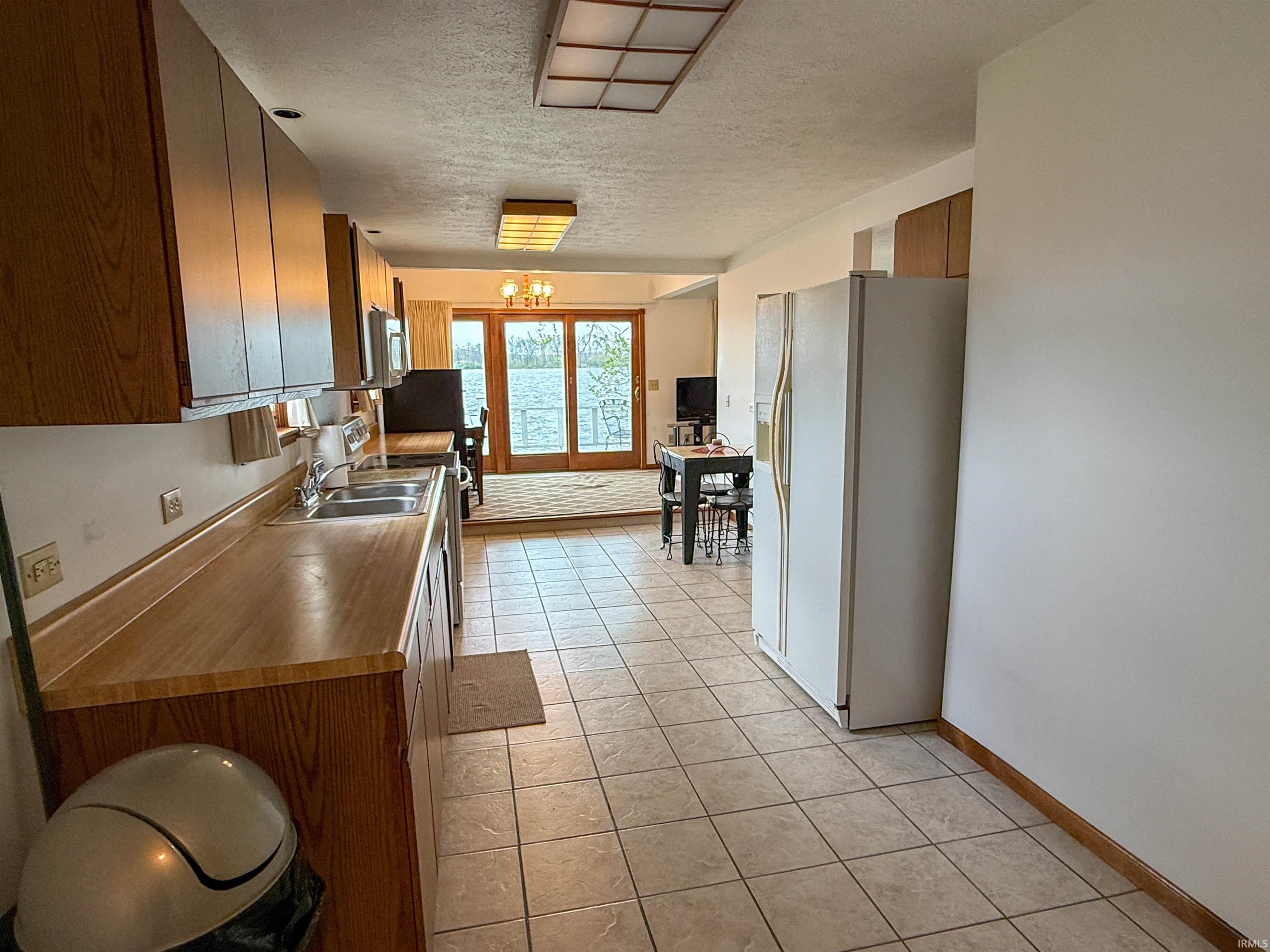 1622 Bessmore Park Road Rochester IN 46975