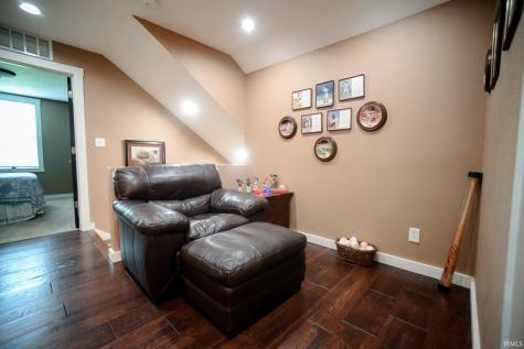 5753 N Golf Course Road Bicknell IN 47512