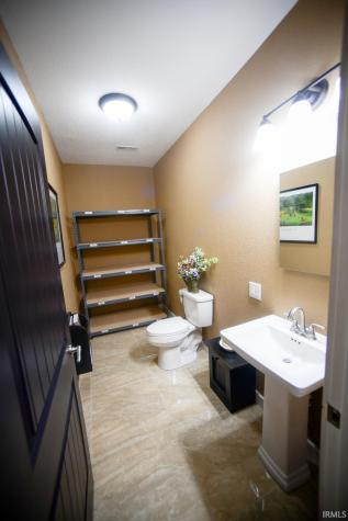 5753 N Golf Course Road Bicknell IN 47512