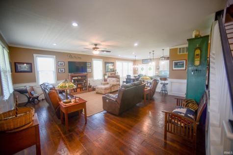 5753 N Golf Course Road Bicknell IN 47512