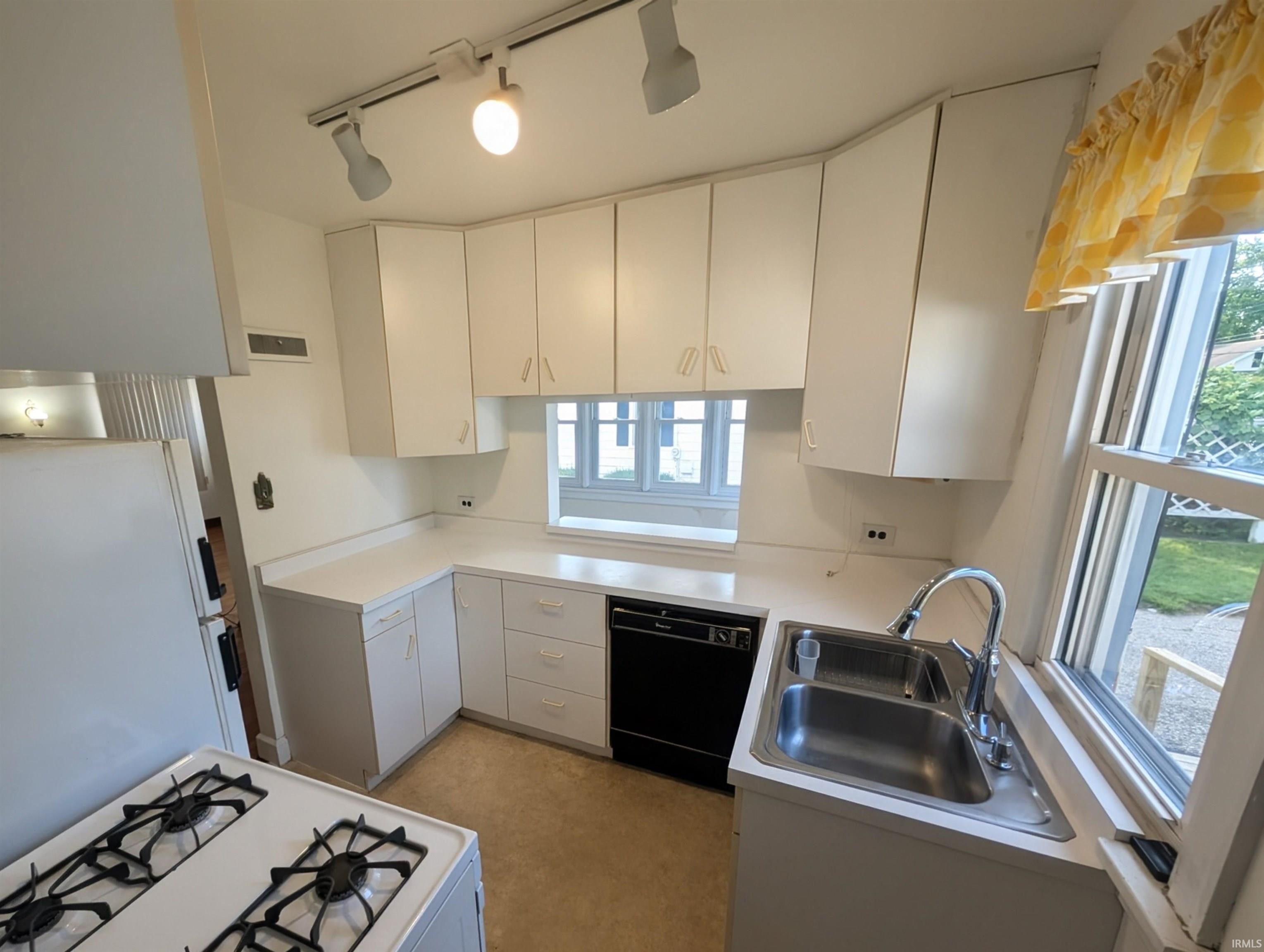 413 Thurman Avenue Michigan City IN 46360