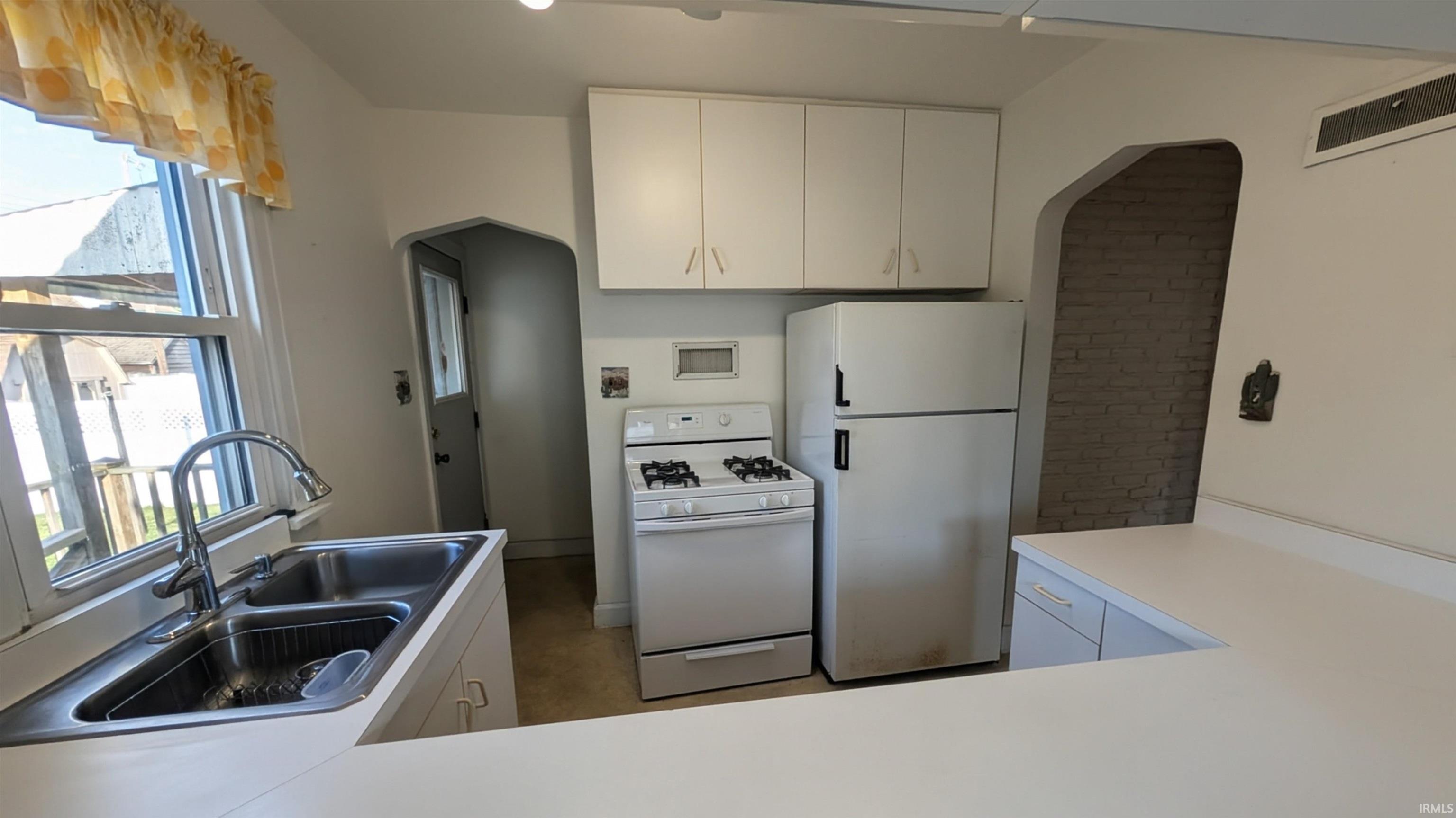 413 Thurman Avenue Michigan City IN 46360