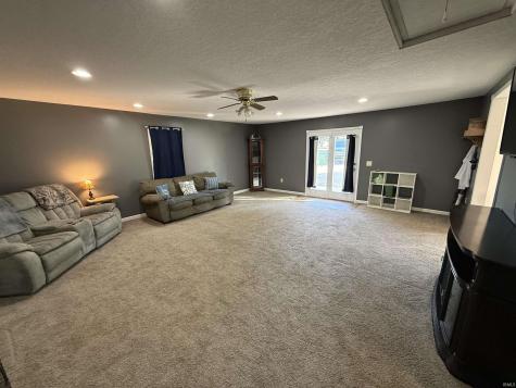 2703 Rose Drive Vincennes IN 47591