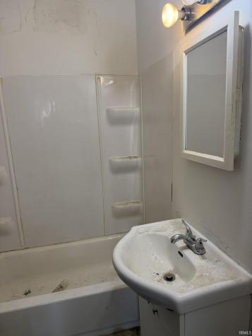 4438 Weisser Park Fort Wayne IN 46806