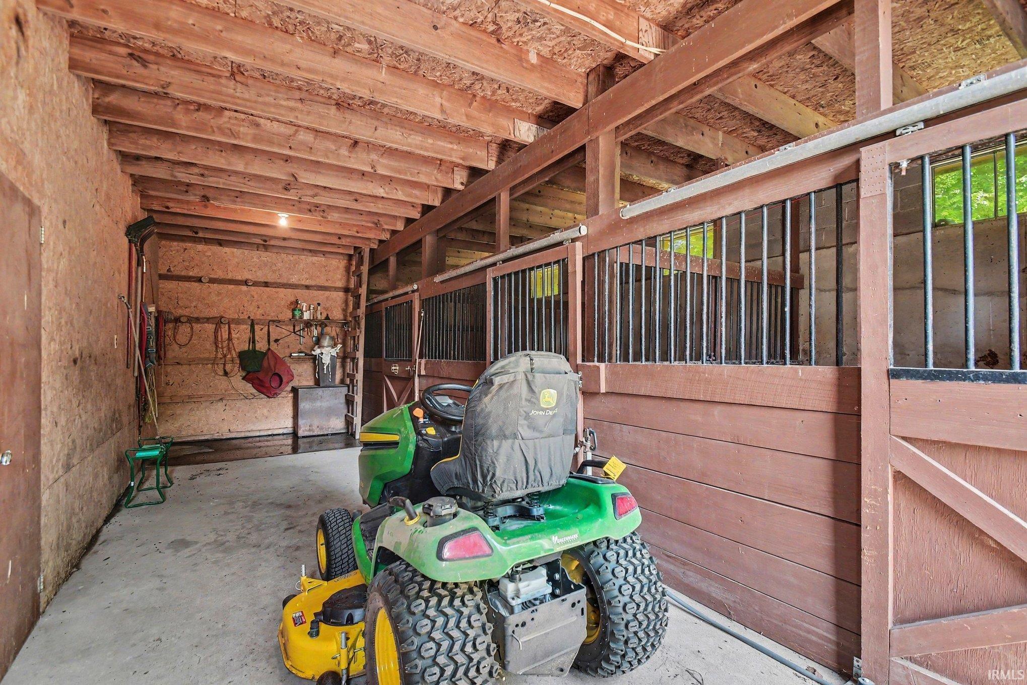 14727 County Road 108 Middlebury IN 46540
