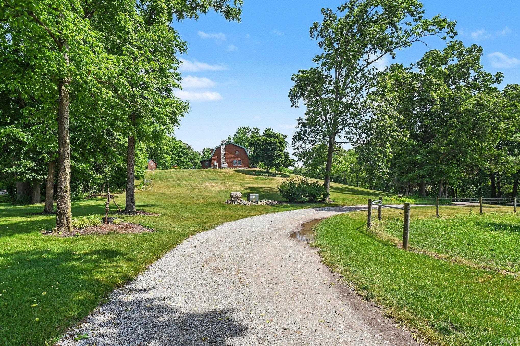 14727 County Road 108 Middlebury IN 46540