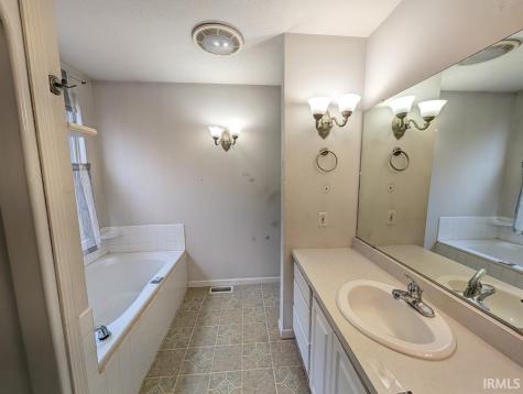 2612 S Isabel Court Bloomington IN 47403