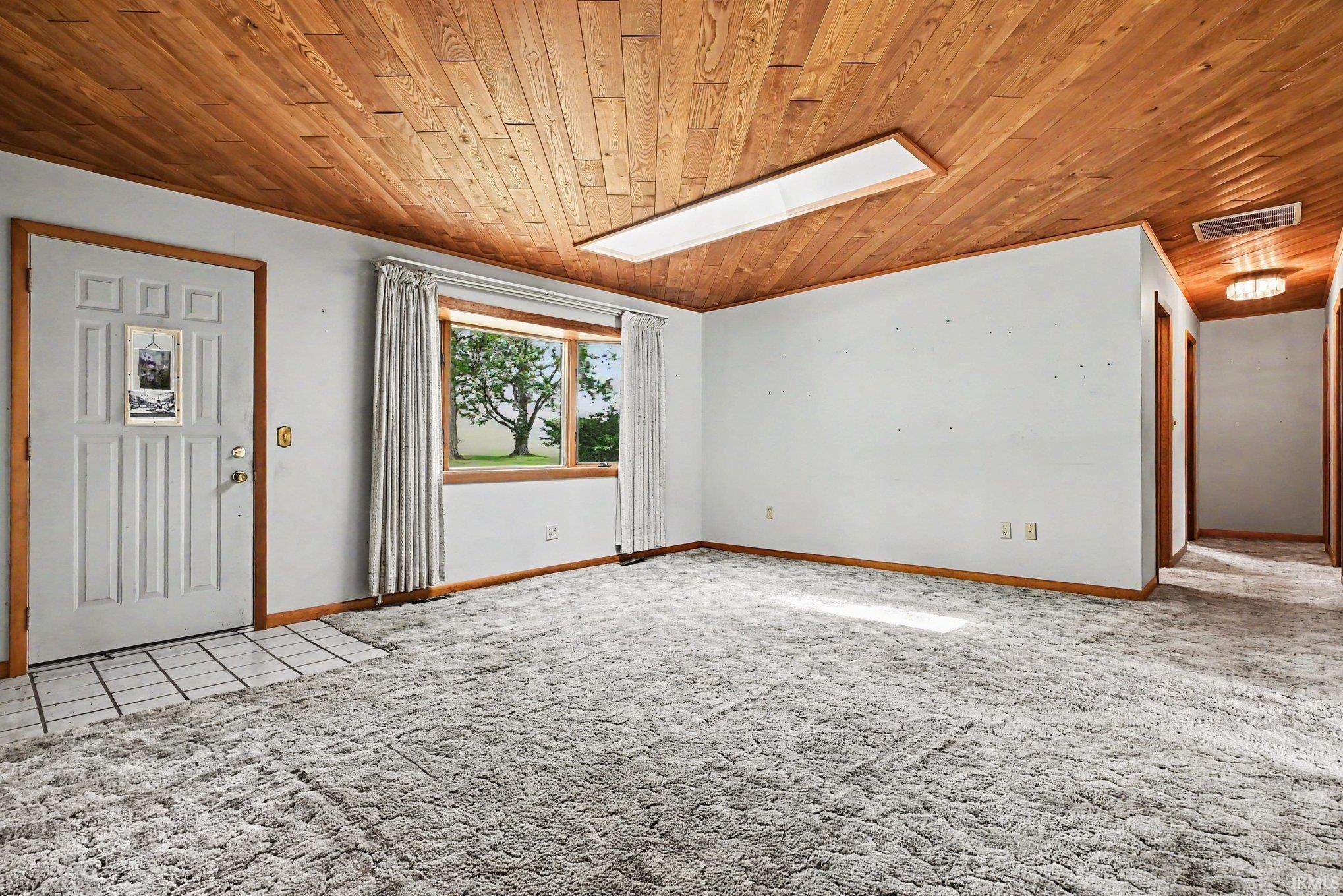 306 E Tulip Tree Drive Warsaw IN 46580