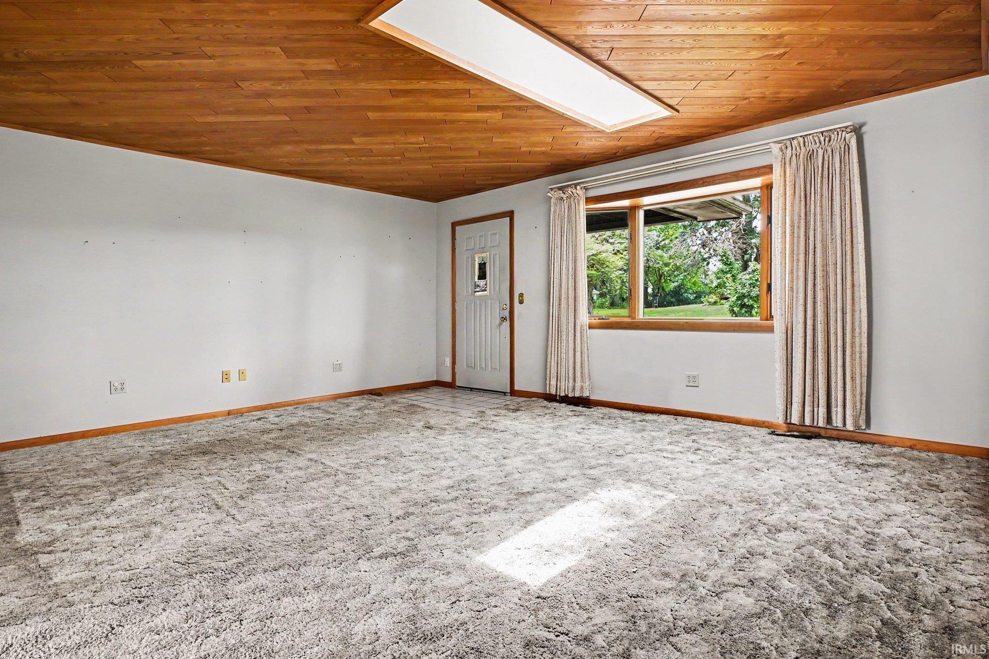 306 E Tulip Tree Drive Warsaw IN 46580