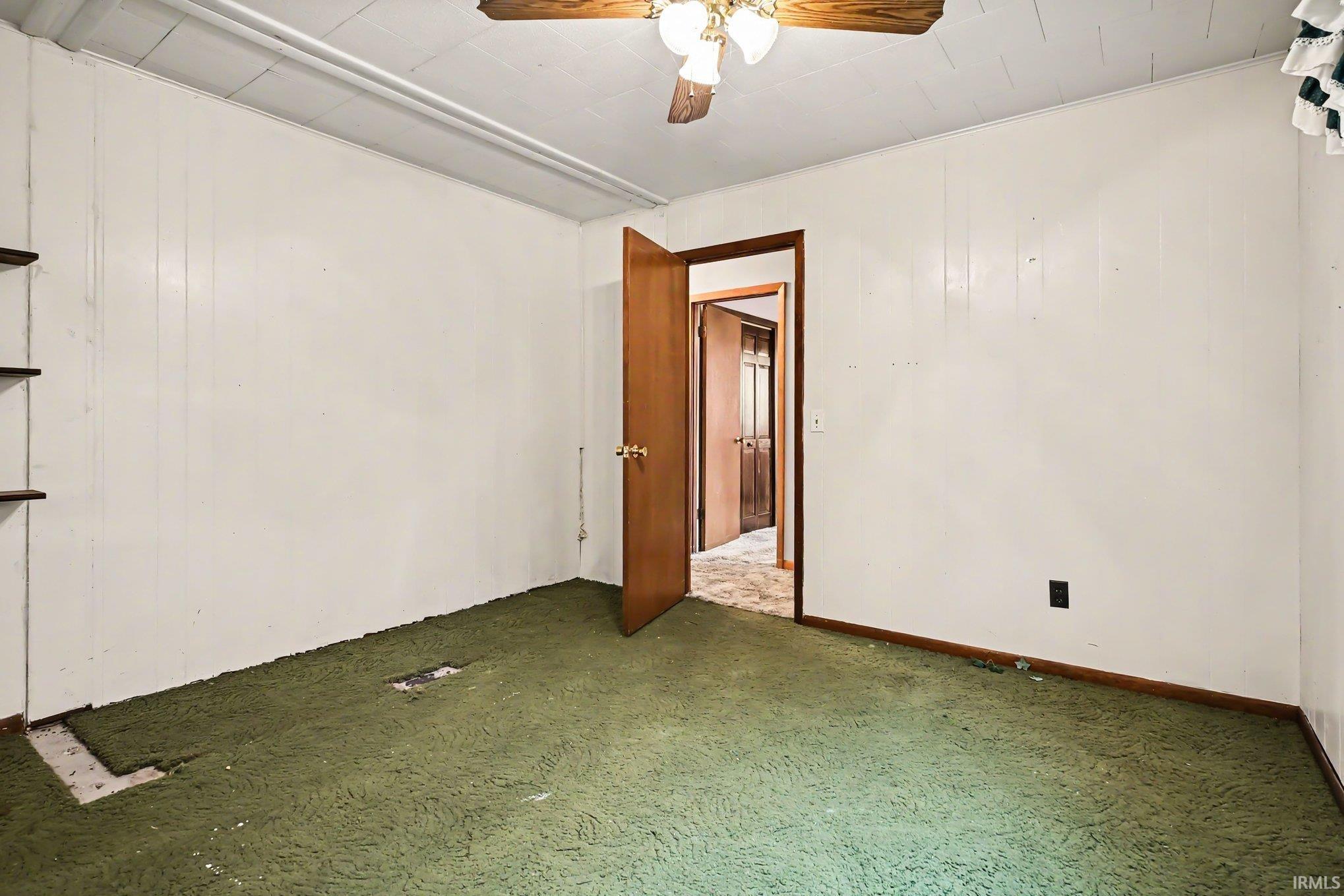 306 E Tulip Tree Drive Warsaw IN 46580