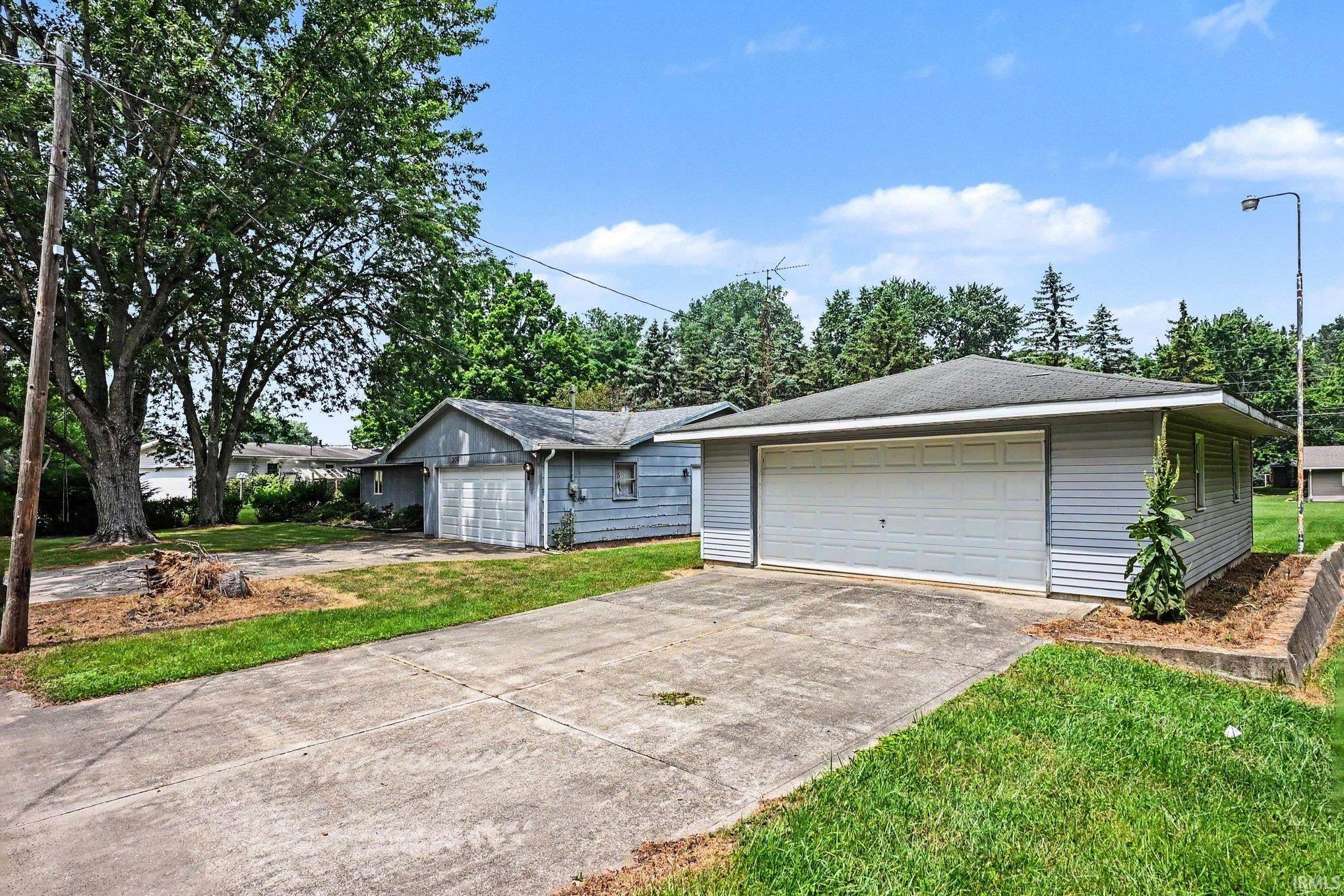 306 E Tulip Tree Drive Warsaw IN 46580