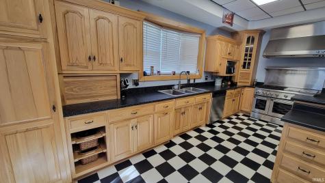 1160 Poplar Street Huntington IN 46750