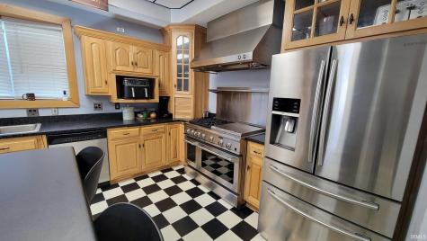 1160 Poplar Street Huntington IN 46750