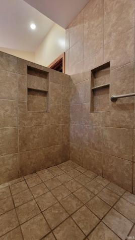 1160 Poplar Street Huntington IN 46750