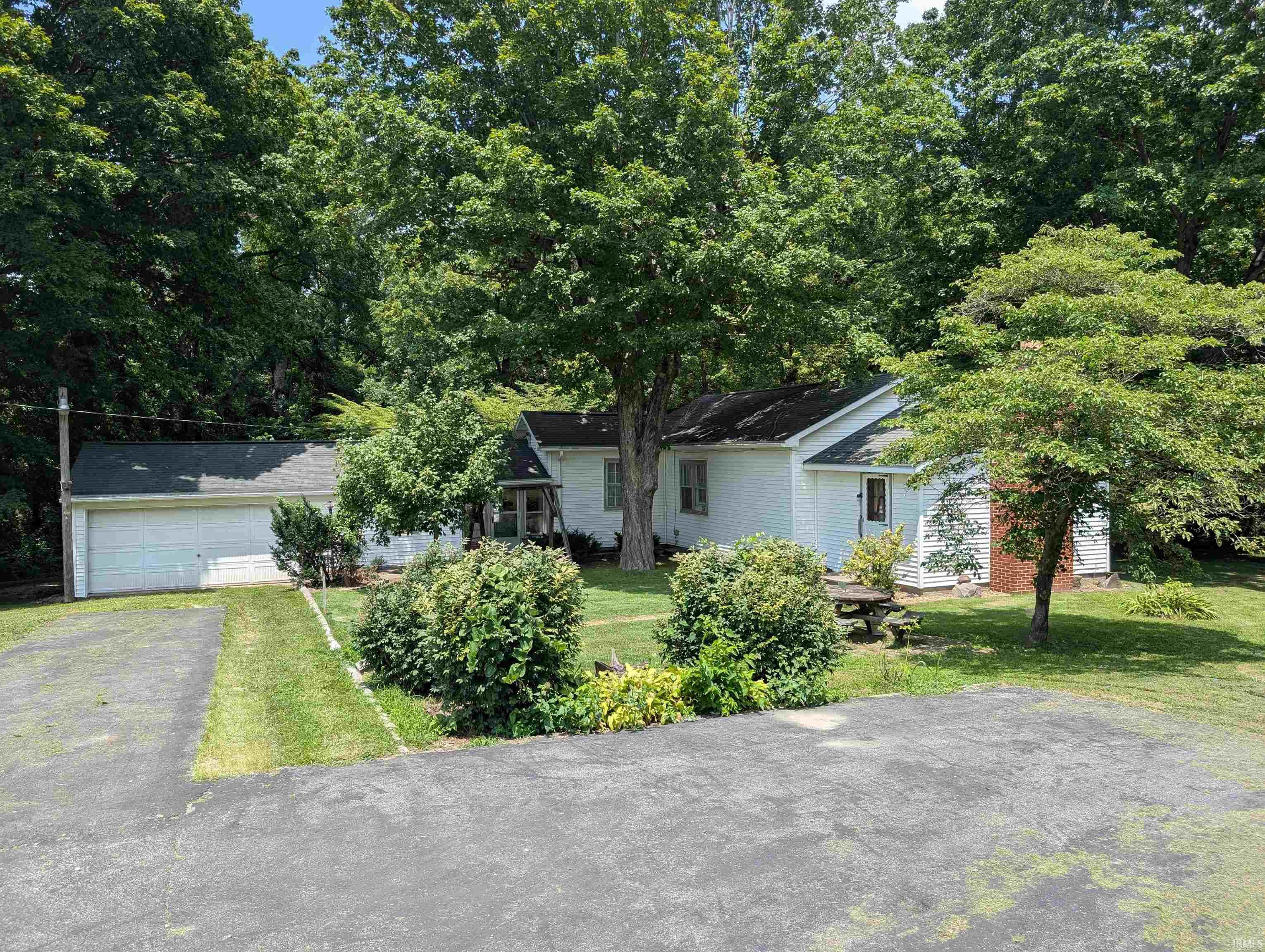 2802 W Old Us Highway 50 Washington IN 47501