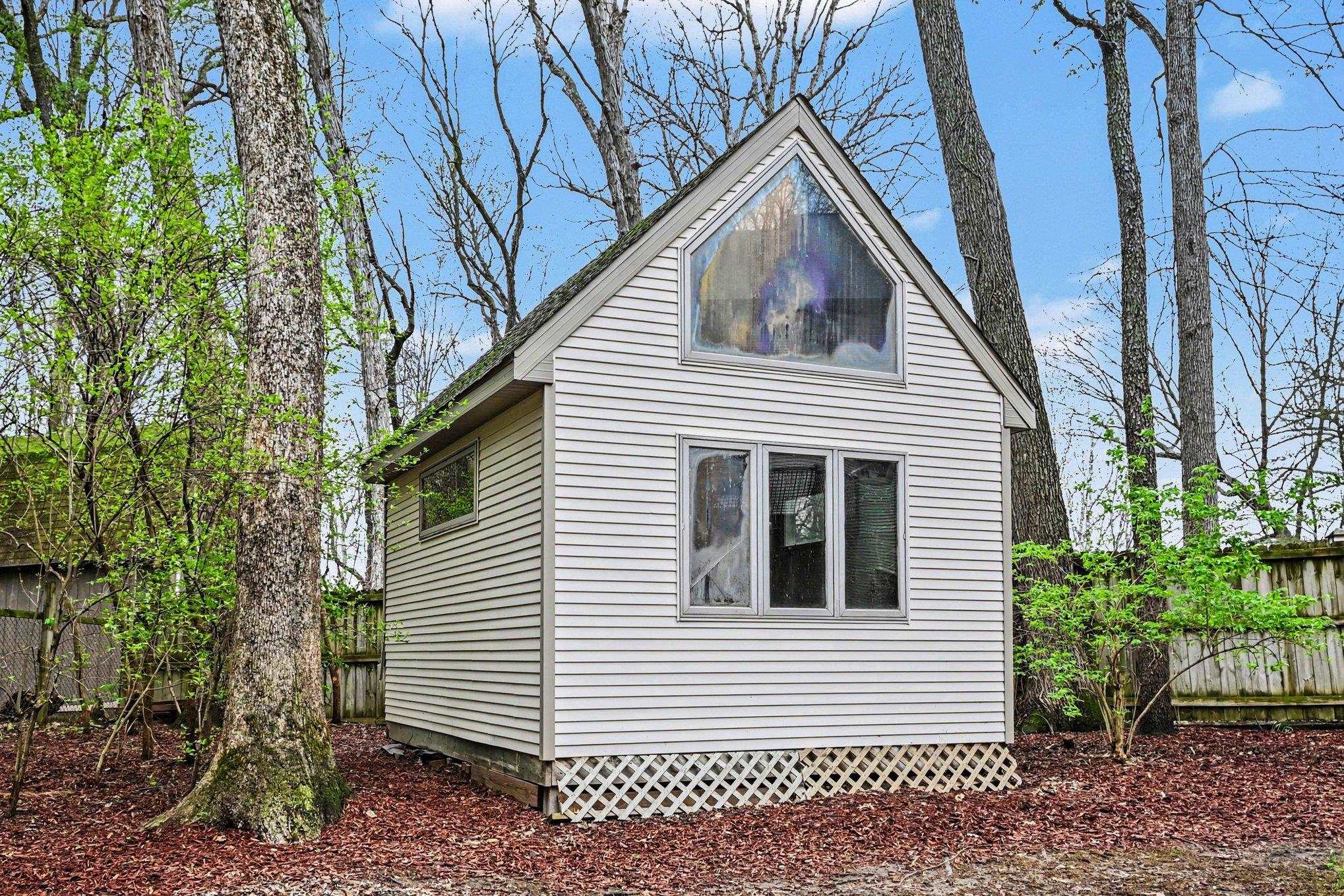 21758 E Sandy Hill Lane South Bend IN 46628
