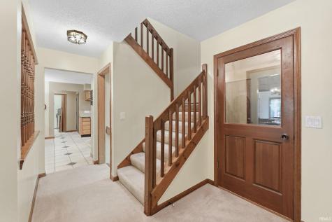 10002 Crown Point Drive Fort Wayne IN 46804