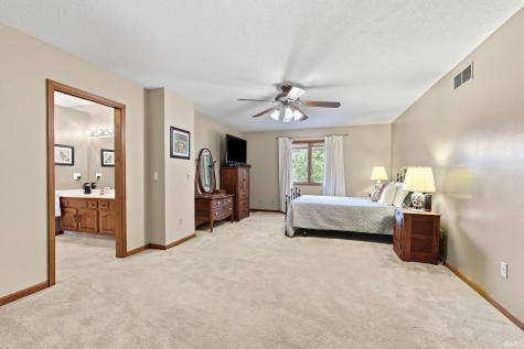 10002 Crown Point Drive Fort Wayne IN 46804