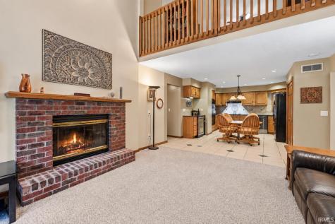10002 Crown Point Drive Fort Wayne IN 46804