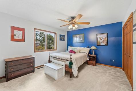 10002 Crown Point Drive Fort Wayne IN 46804