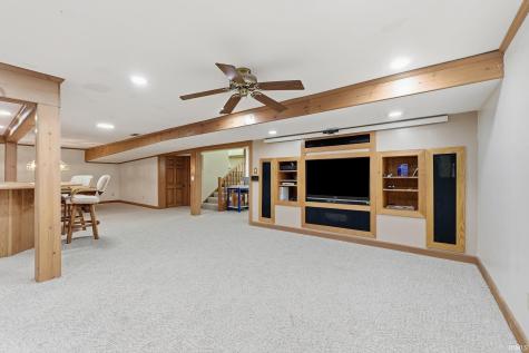 10002 Crown Point Drive Fort Wayne IN 46804