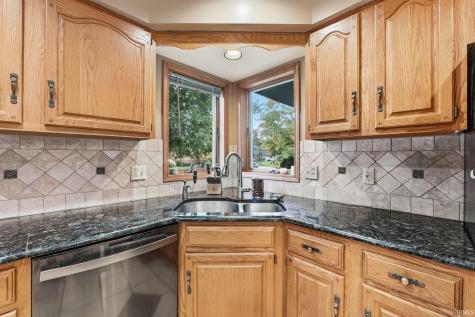10002 Crown Point Drive Fort Wayne IN 46804