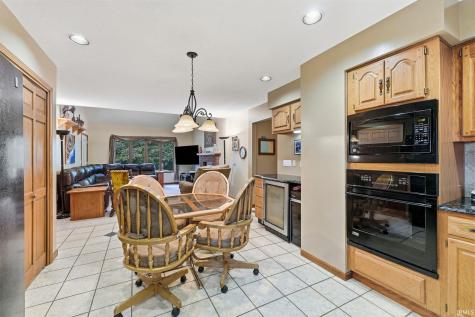 10002 Crown Point Drive Fort Wayne IN 46804