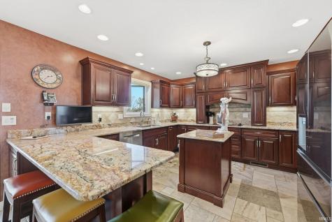 6325 Rock Bluff Court Fort Wayne IN 46819