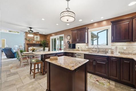6325 Rock Bluff Court Fort Wayne IN 46819