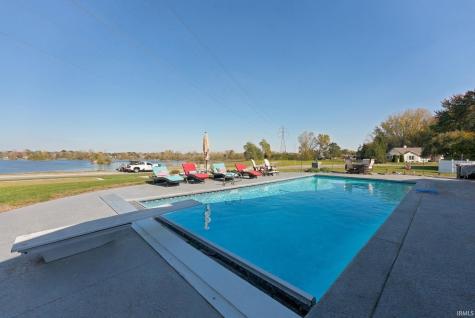 6325 Rock Bluff Court Fort Wayne IN 46819