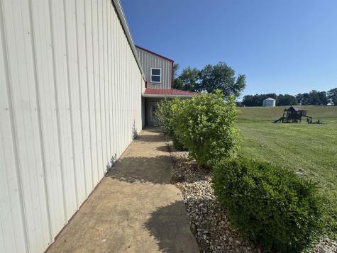 1732 S 275 W Bloomfield IN 47424