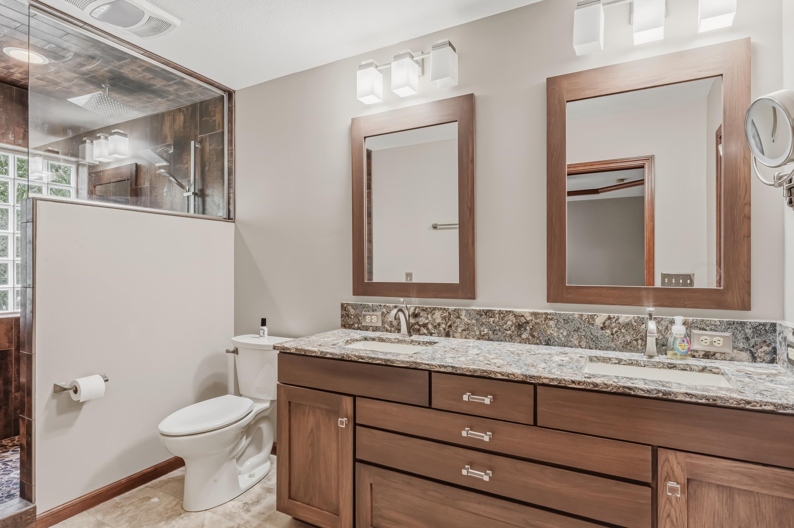 105 S Hunters Ridge Drive Warsaw IN 46582