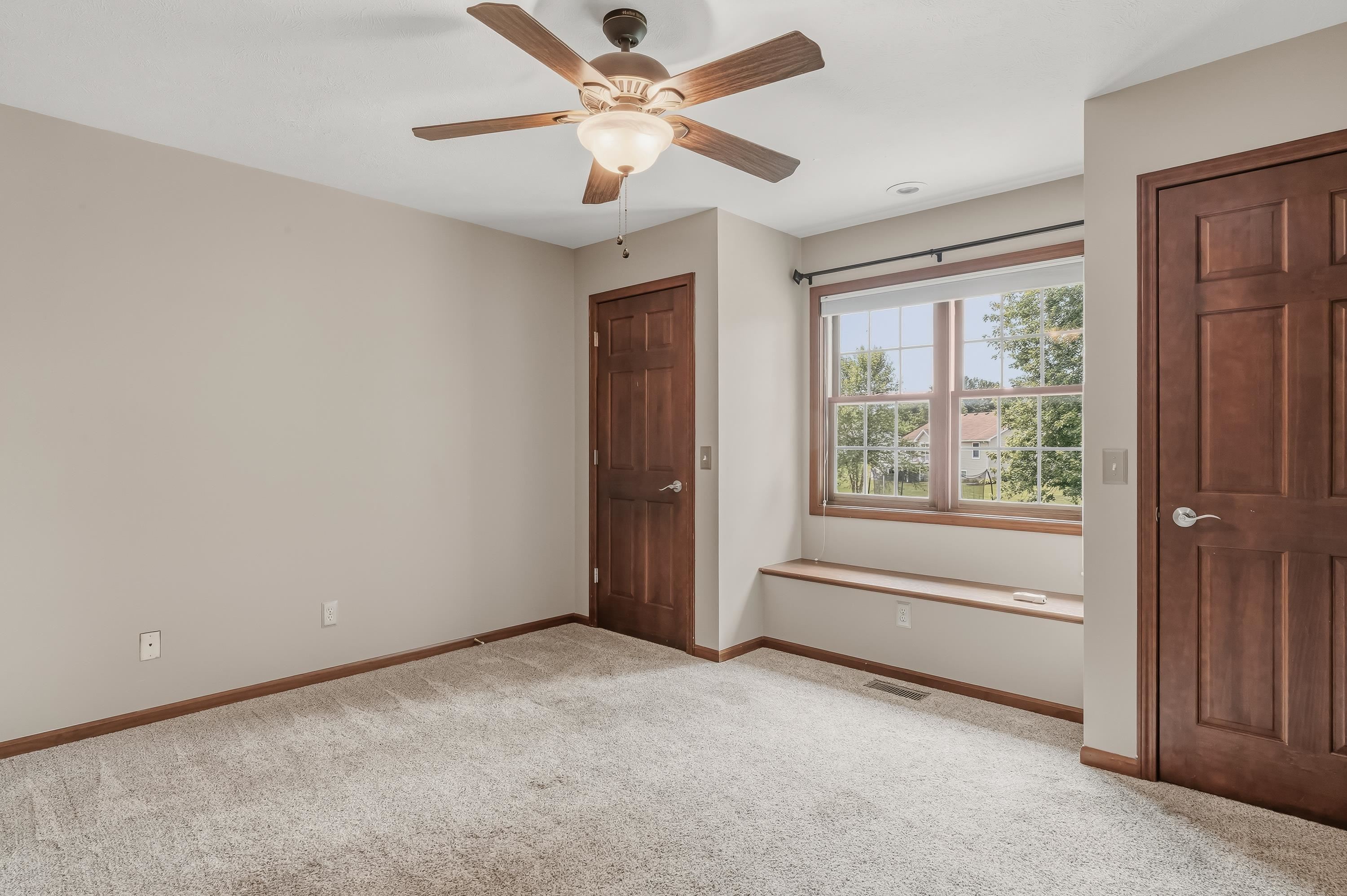105 S Hunters Ridge Drive Warsaw IN 46582