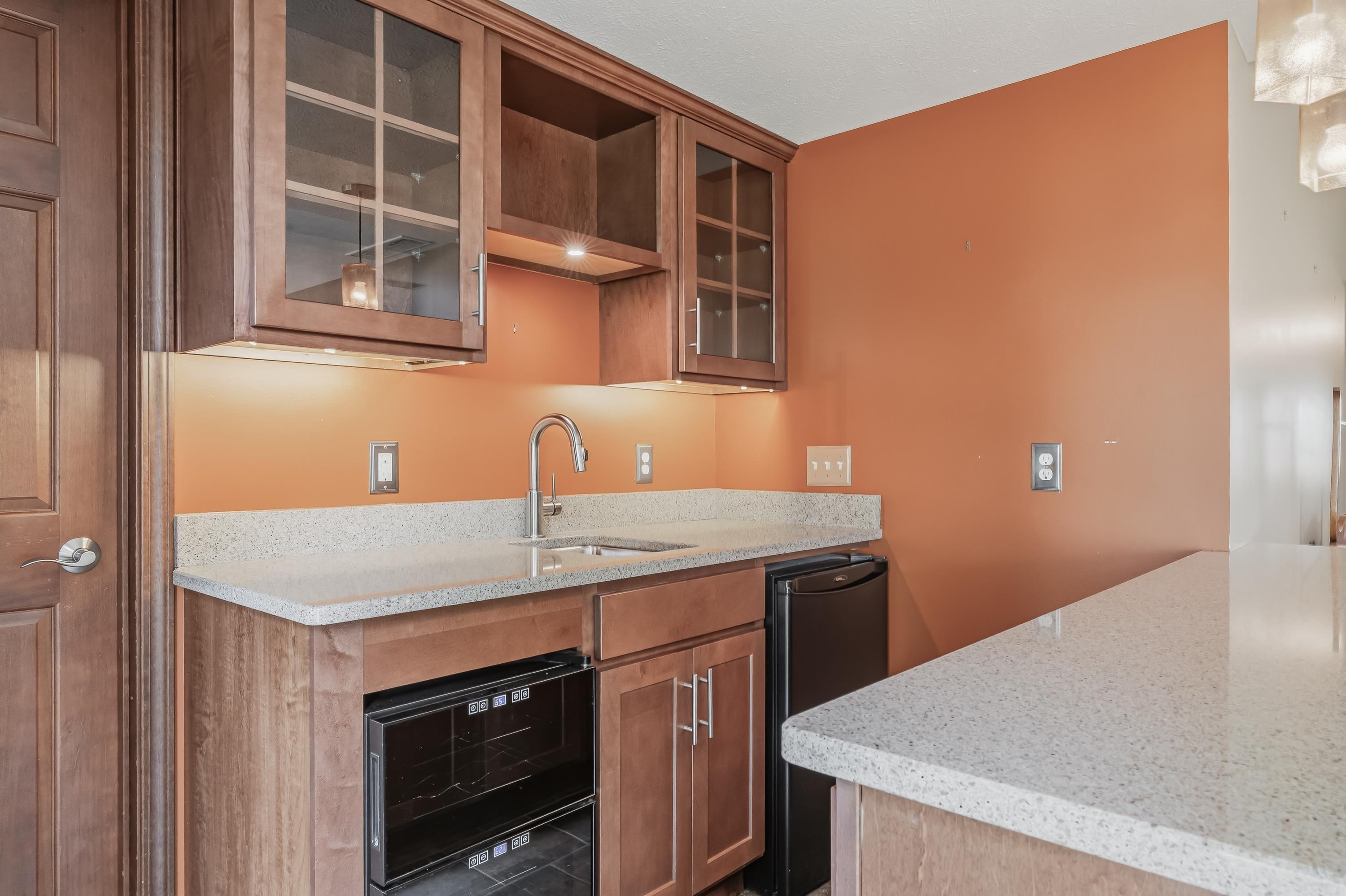 105 S Hunters Ridge Drive Warsaw IN 46582