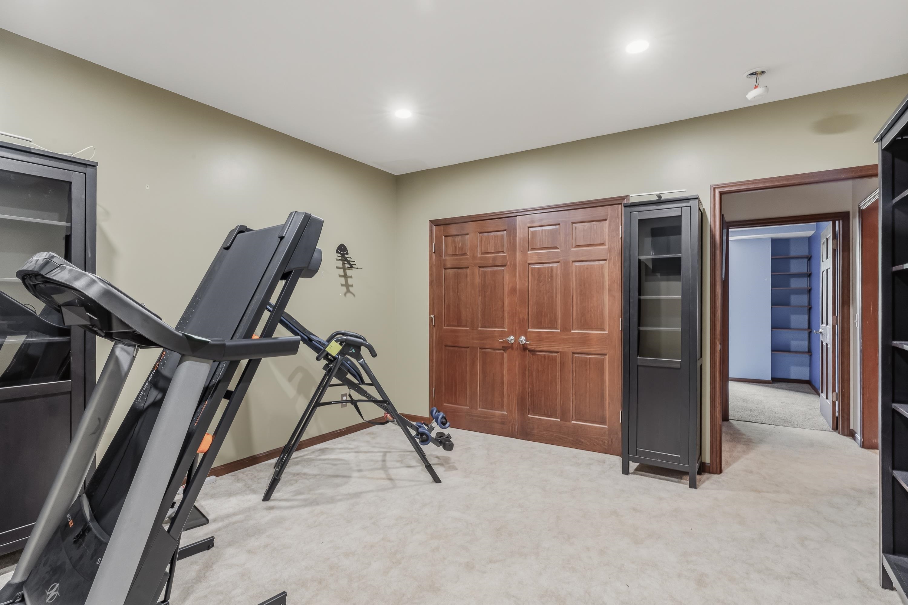 105 S Hunters Ridge Drive Warsaw IN 46582