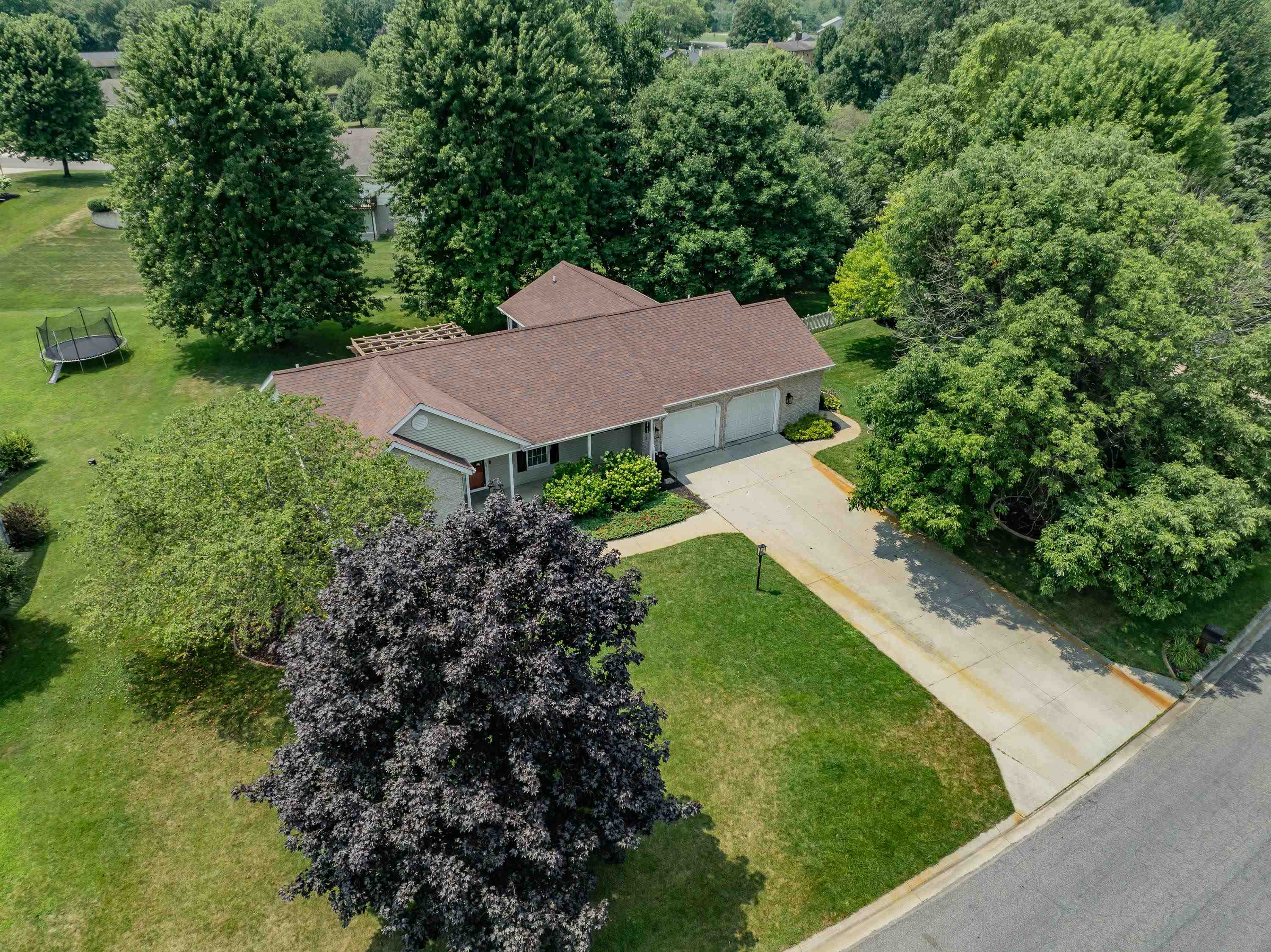 105 S Hunters Ridge Drive Warsaw IN 46582