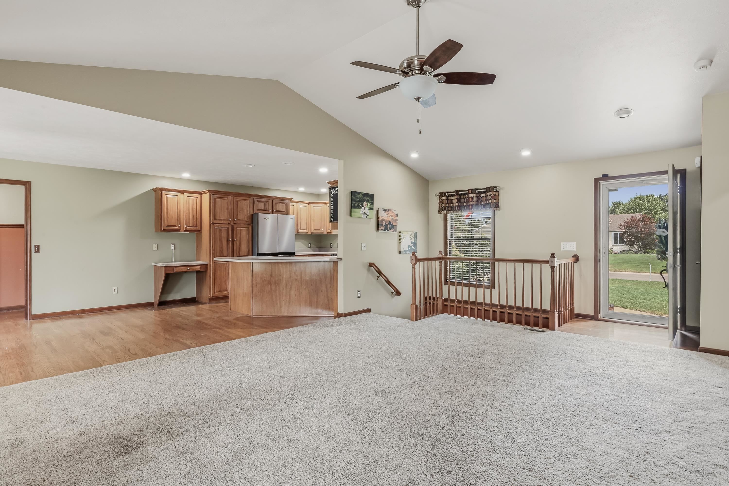 105 S Hunters Ridge Drive Warsaw IN 46582