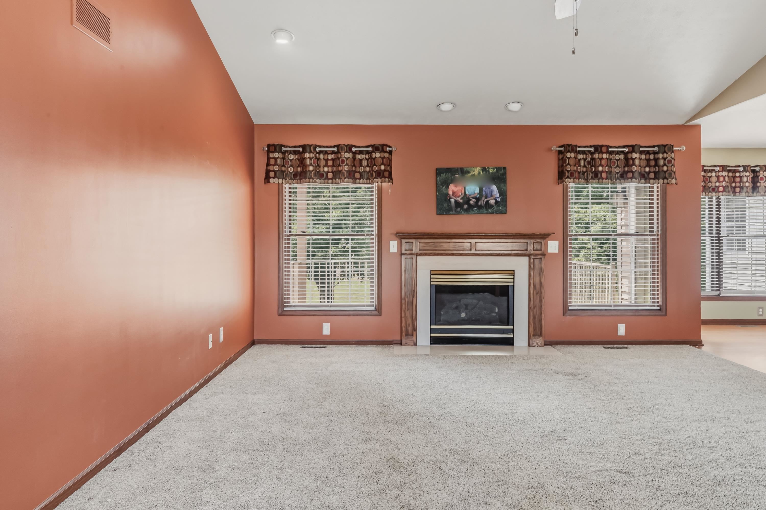 105 S Hunters Ridge Drive Warsaw IN 46582