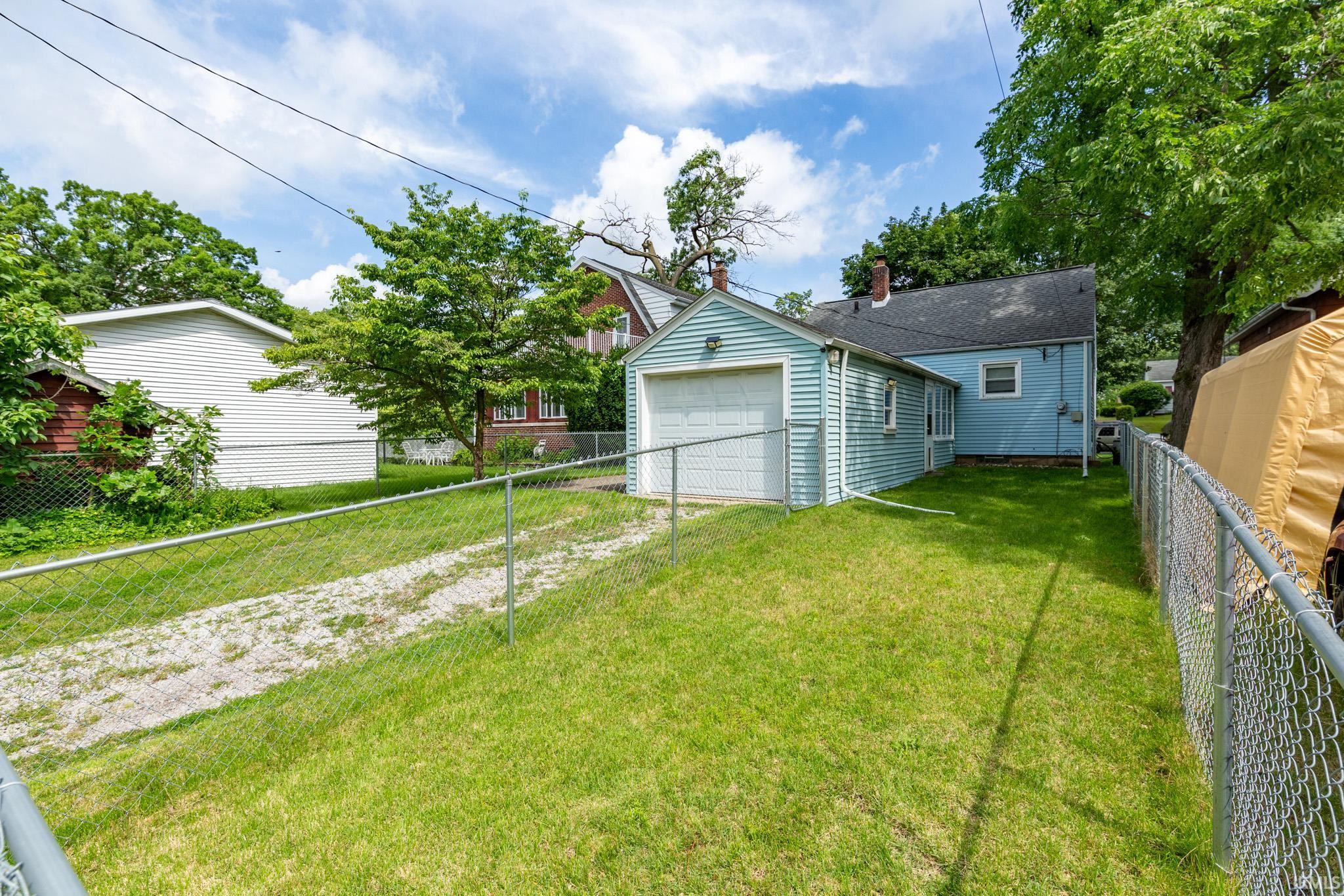 823 W Grove Street Mishawaka IN 46545