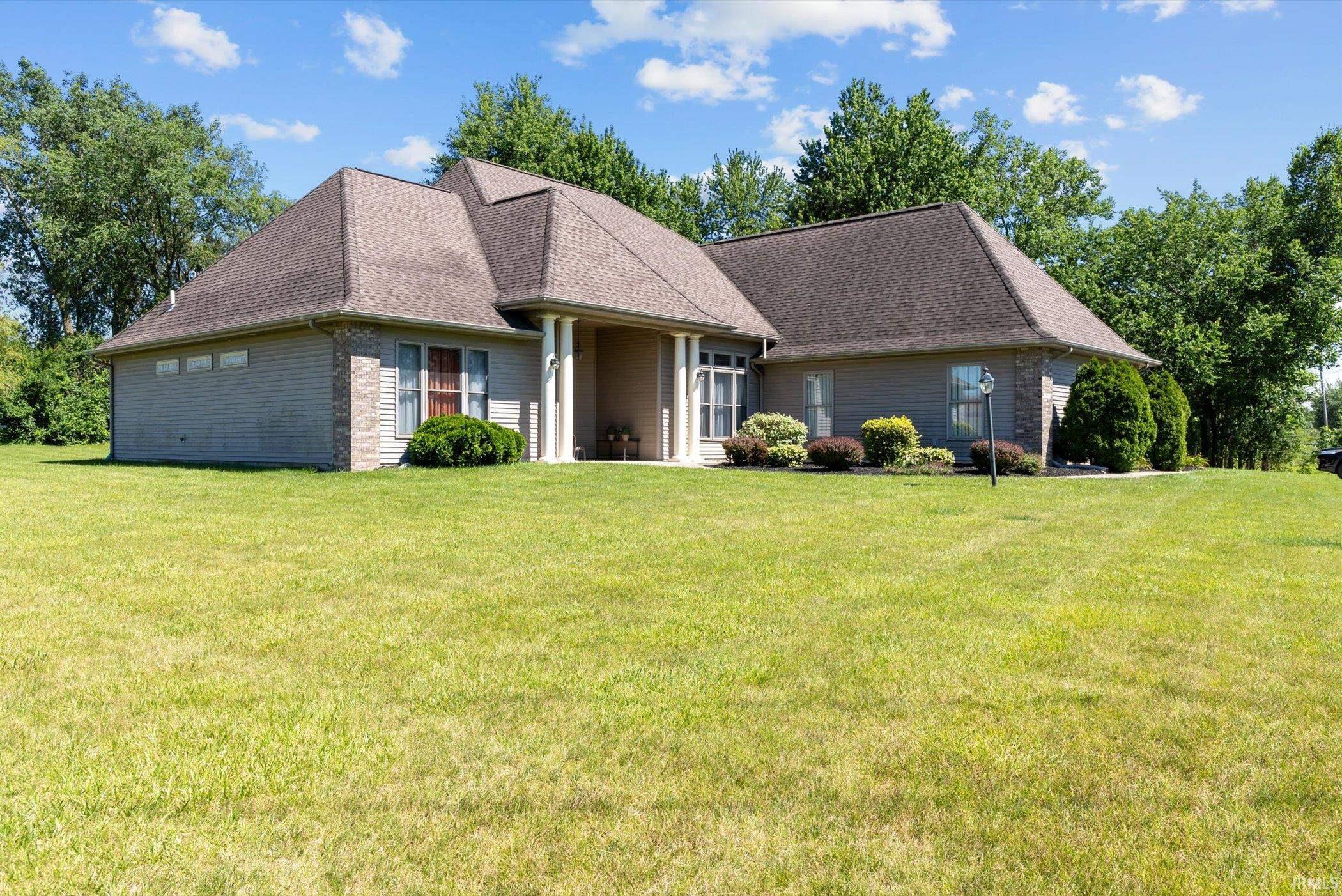 5813 Wayne Trace Fort Wayne IN 46816