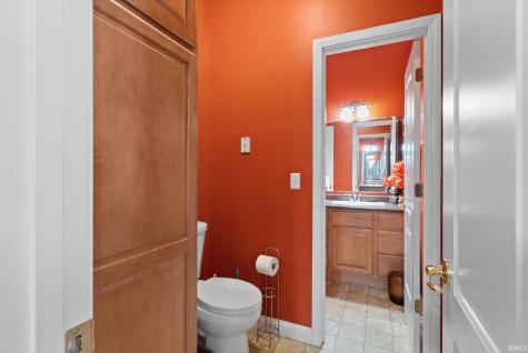 5813 Wayne Trace Fort Wayne IN 46816