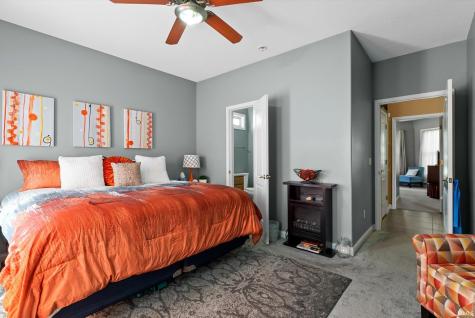 5813 Wayne Trace Fort Wayne IN 46816